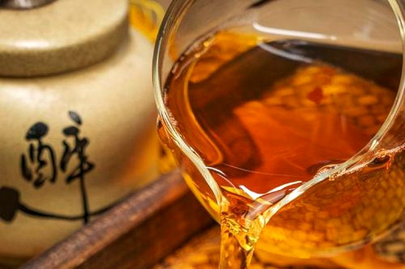 黑茶养生茶方：茯砖+菊花+陈皮的调配逻辑-1