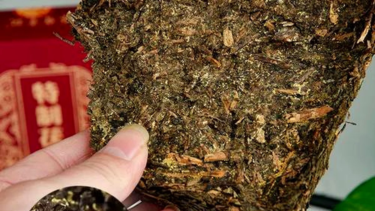 黑茶放多少年才算老茶？年份茶怎么辨真假？