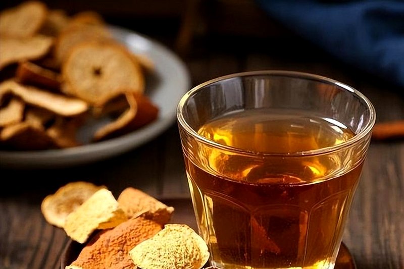 安化黑茶与花草茶的搭配:陈皮、玫瑰、菊花哪个最配?-2